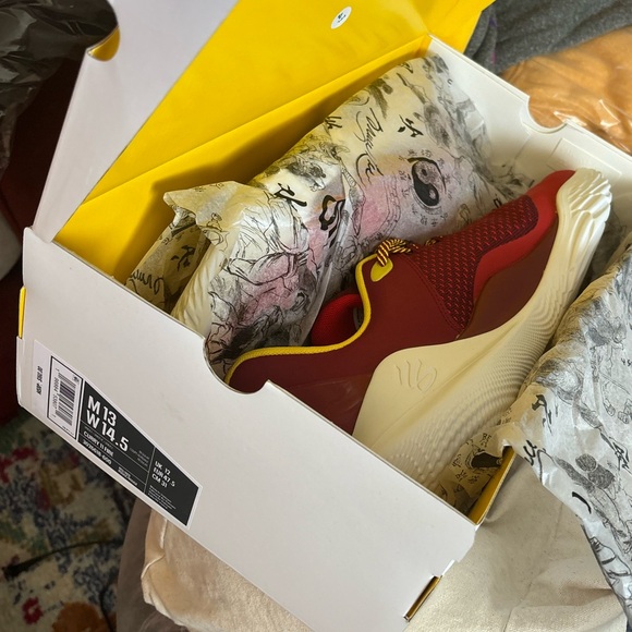 Under Armour Curry X Bruce Lee Collection Sneakers (NWT) - Picture 5 of 8